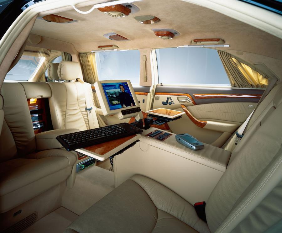 Интерьер Mercedes-Benz S600 Pullman 2000 года  (фото 3 из 12)